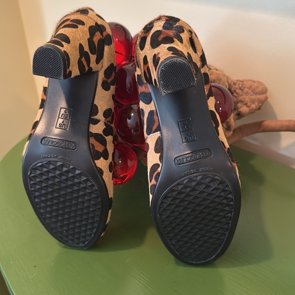 AEROSOLES NWOT Brown and Black Leopard Heels - Picture 5 of 8